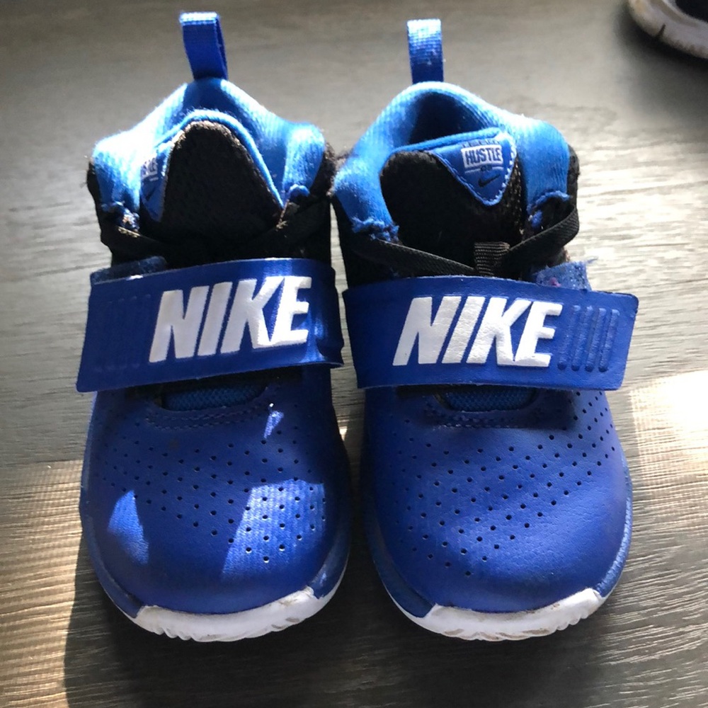 Nike toddler boy sneakers